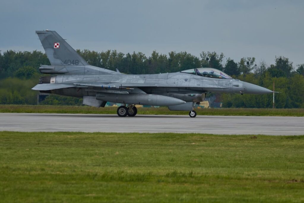 polonya rusya nin ukrayna daki saldirilari nedeniyle hava savunma sistemlerini ve hava alanini guclendirdi 62332