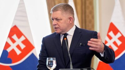 Polonya slovak basbakan fico nun moskova ucusuna i zin vermeyebilir 66879