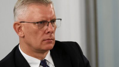 Polonya yuksek i dari mahkemesi cenckiewicz guvenlik sertifikalarina yonelik i tirazlari reddediyor 62151