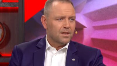 Polonyali cumhurbaskani nawrocki nin aciklamalari ve nikotin kullanimi tartisma yaratti 63223