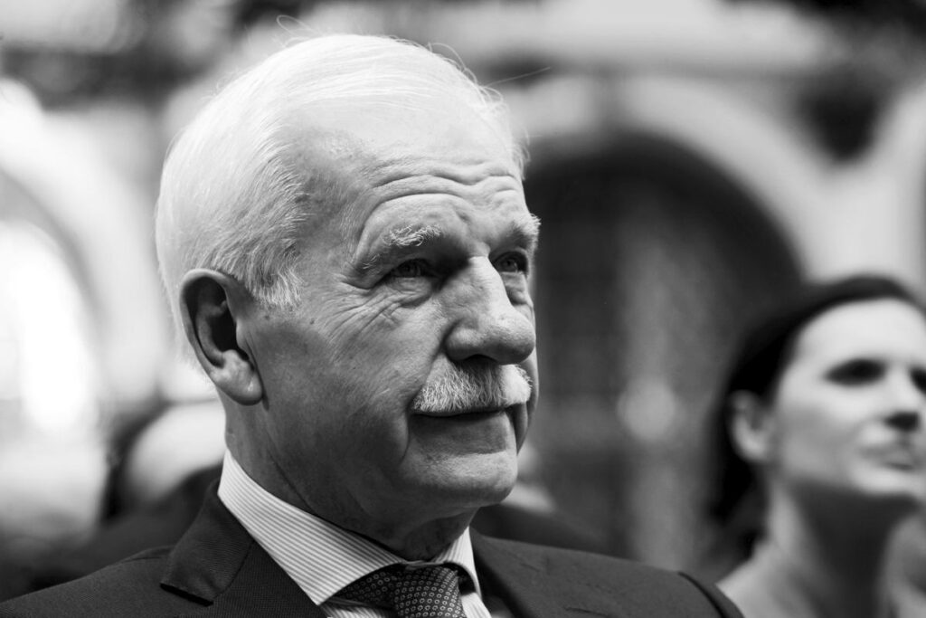 polonyali eski bakan andrzej olechowski vefat etti 66299