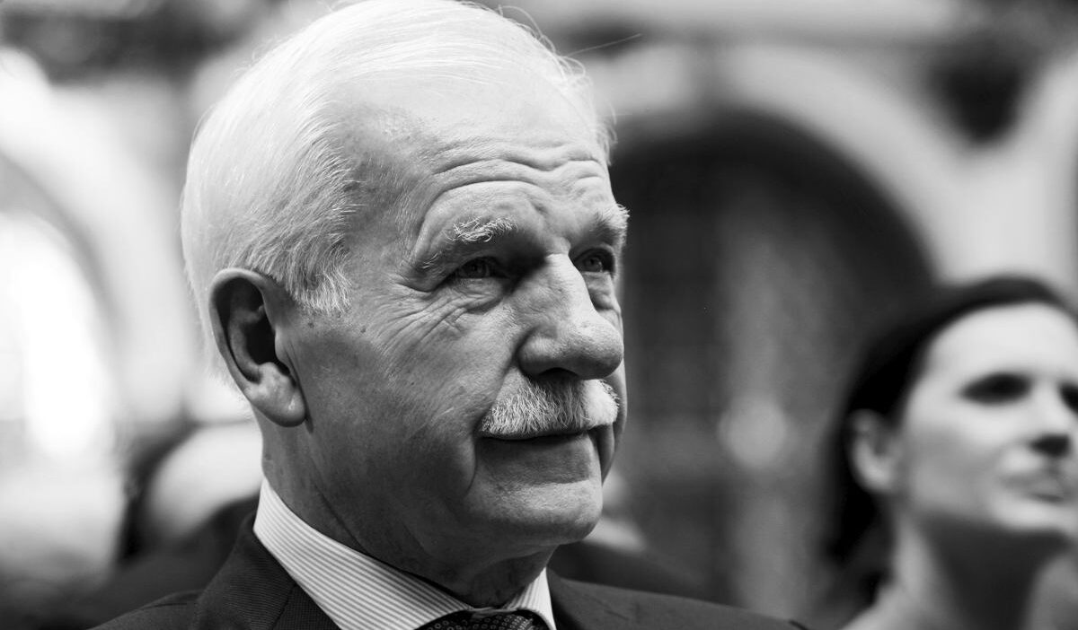 Polonyali eski bakan andrzej olechowski vefat etti 66299
