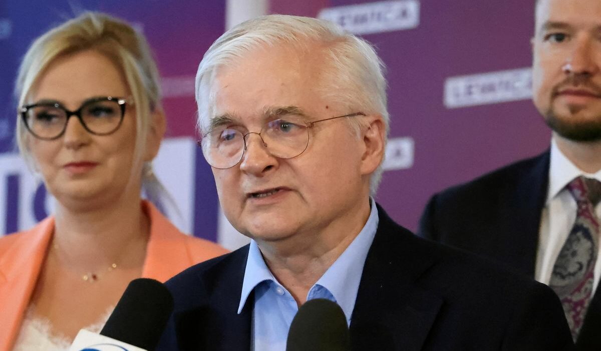 Polonyali eski basbakan cimoszewicz in karistigi trafik kazasi davasi zaman asimina ugradi 66009