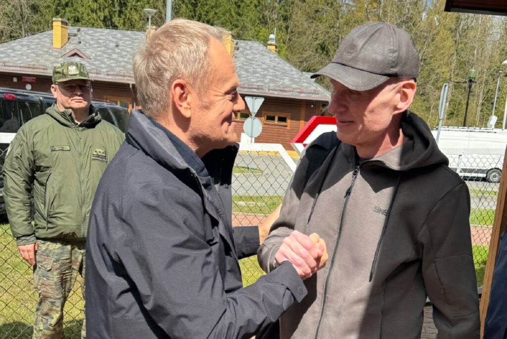 polonyali gazeteci andrzej poczobut belarus tan serbest birakildi 67135