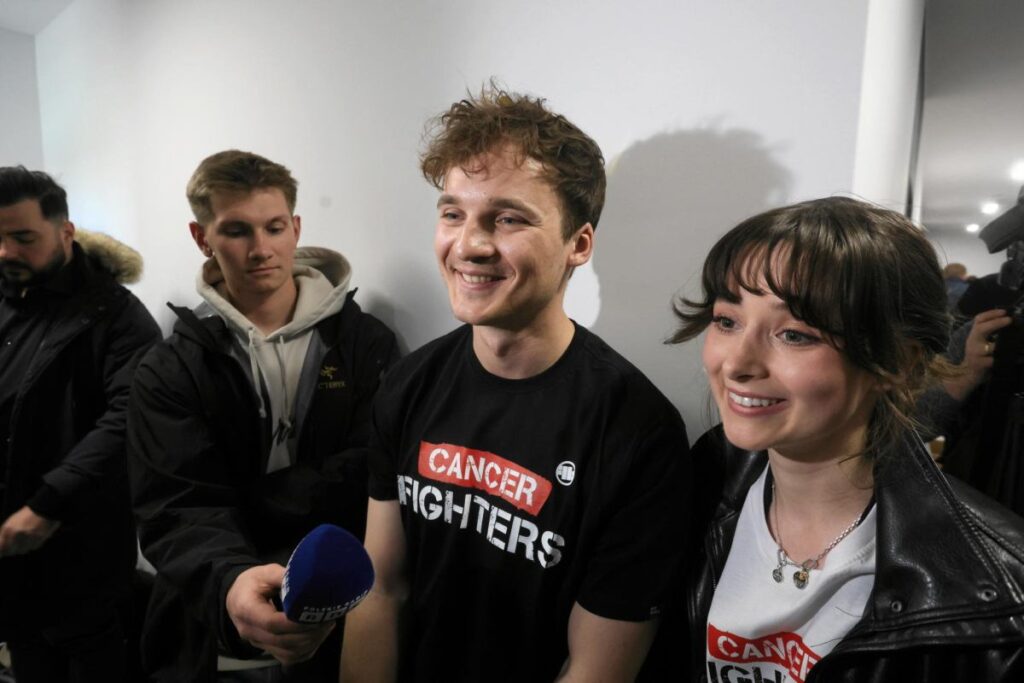 polonyali influencer in kampanyasiyla kanserle mucadeleye 250 milyon z oty destek 66788