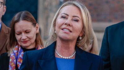 Polonyali milletvekili bodnar in otizm yorumu tepki cekti ozur diledi 63697