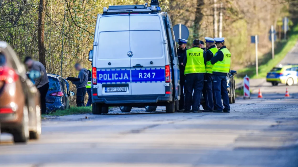 Polonyali milletvekili litewka nin olumu sonrasi yollarin durumu tartismasi 65815