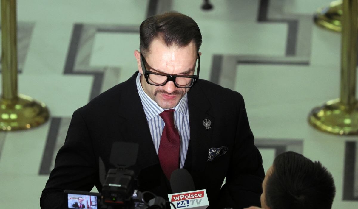 Polonyali milletvekili mejza hiz cezasi ve sorusturma kapsaminda gorevinden i stifa etti 62697