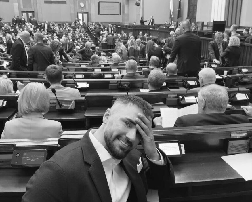 Polonyali milletvekili ukasz litewka trafik kazasinda hayatini kaybetti 65794