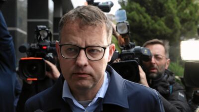 Polonyali muhalif siyasetciler macaristan da siginmaci statusu aldi 60788