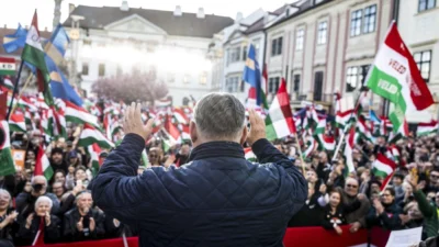 Polonyali muhalifler orb n i desteklemek i cin budapeste ye gitti polonya hukumetinden sert tepki 60852