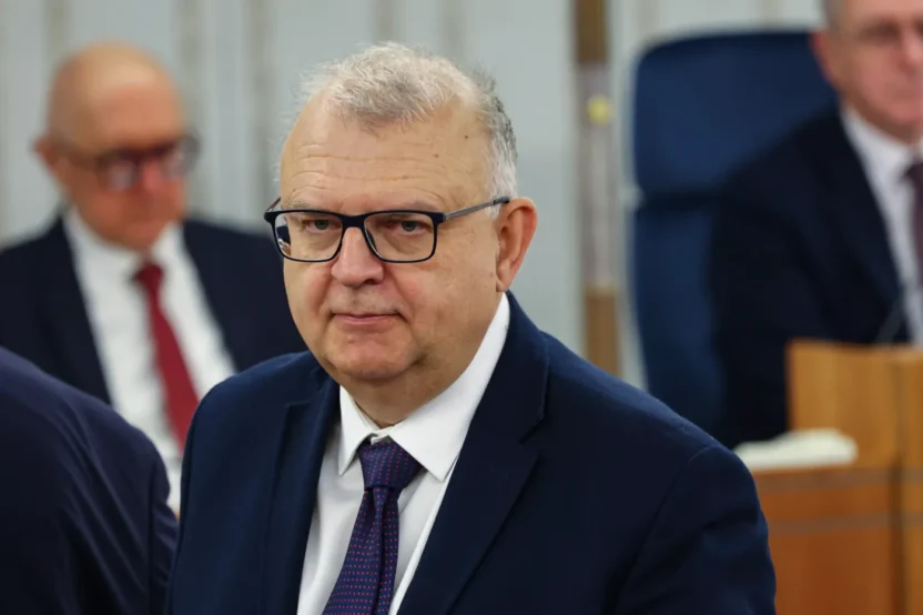 Polonyali senator ujazdowski cumhurbaskani anayasa yi kotu niyetle uyguluyor anayasa mahkemesi felc olabilir 59337