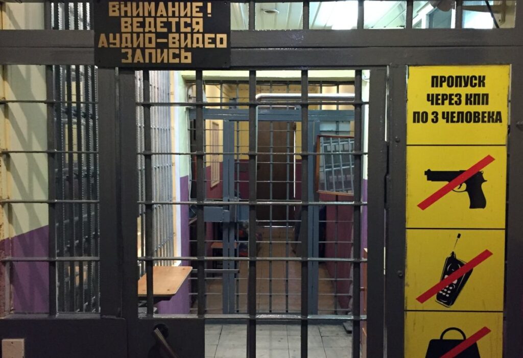 polonyali vatandas ukrayna daki catismalara katilmakla suclaniyor ve lugansk ta cezalandirildi 62694