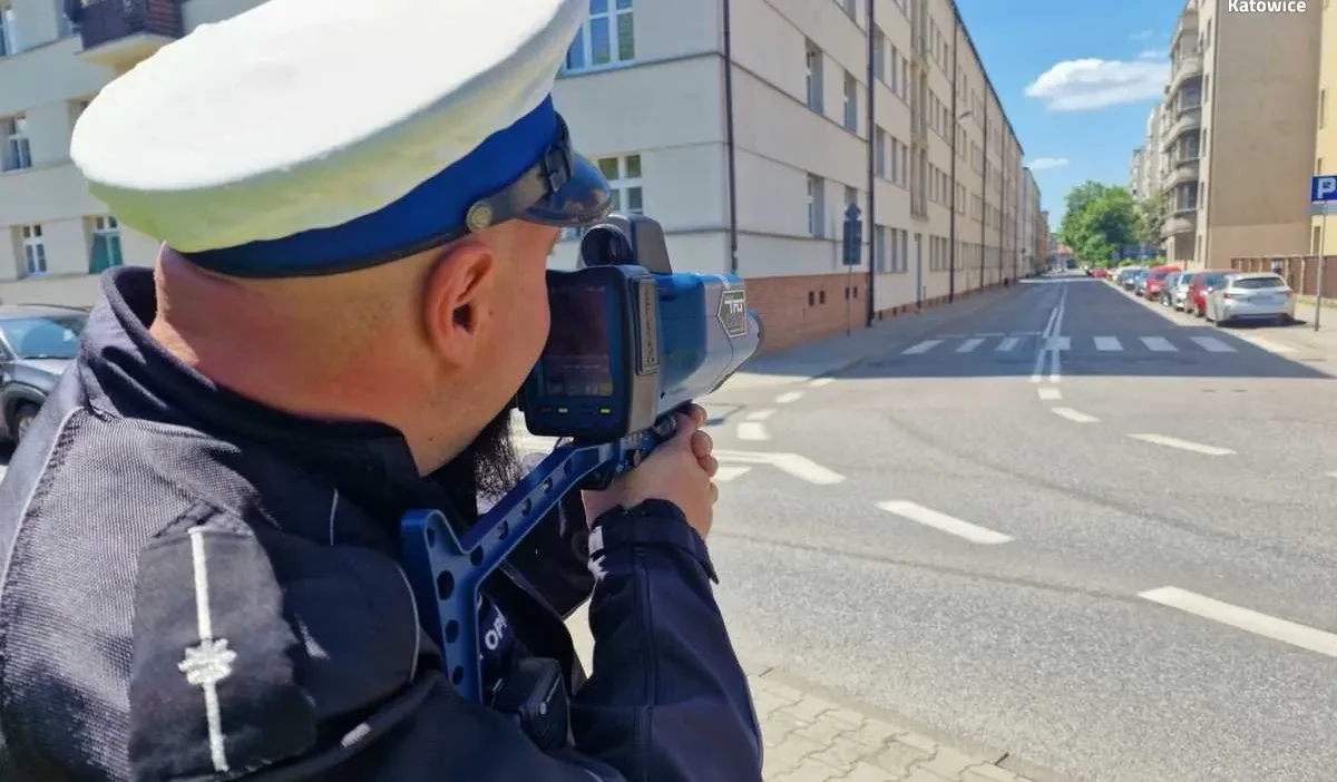 Przemyśl emniyet müdürü, aşırı hız yüzünden ehliyetine el konuldu 1 Przemy l emniyet muduru asiri hiz yuzunden ehliyetine el konuldu 58339