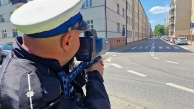 Przemy l emniyet muduru asiri hiz yuzunden ehliyetine el konuldu 58339