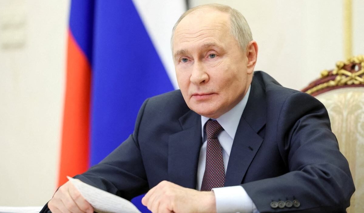 Putin i ran disisleri bakani aragci ile goruserek stratejik i liskileri vurguladi 66828