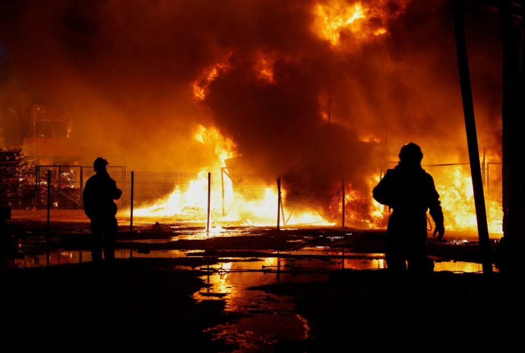 rusya ukrayna ya yogun fuze ve i ha saldirisi duzenledi cok sayida olu ve yarali 62437