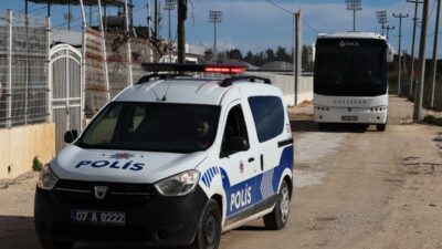 Şanlıurfa'da okulda silahlı saldırı: 16 yaralı, saldırgan i̇ntihar etti 3 Sanliurfa da okulda silahli saldiri 16 yarali saldirgan i ntihar etti 61733
