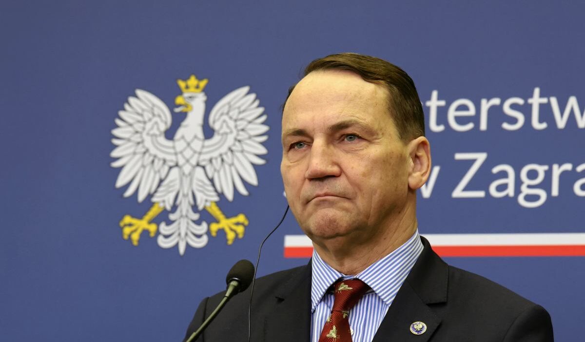 Sirbistan daki gaz altyapisi yakininda patlayici madde bulundu orban savunma konseyi topladi 59067