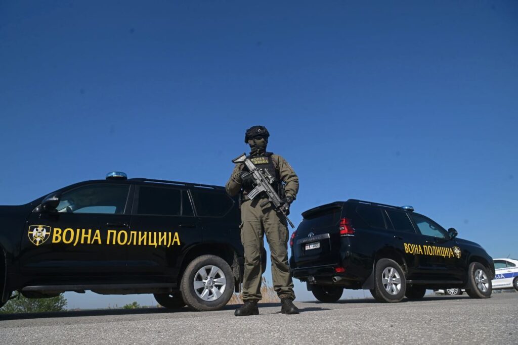 sirbistan macaristan dogalgaz hatti yakininda patlayici madde bulundu operasyon baslatildi 59043