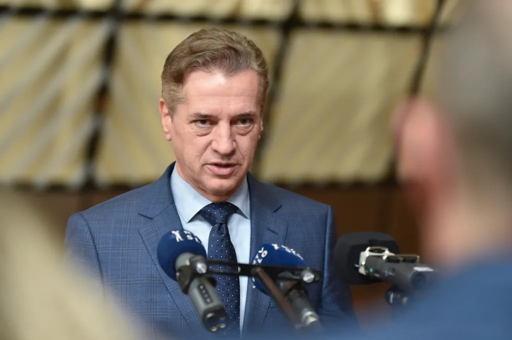 slovenya da secim sonrasi koalisyon arayislari basarisiz oldu trump yakini jan a nin donusu olasi 64151