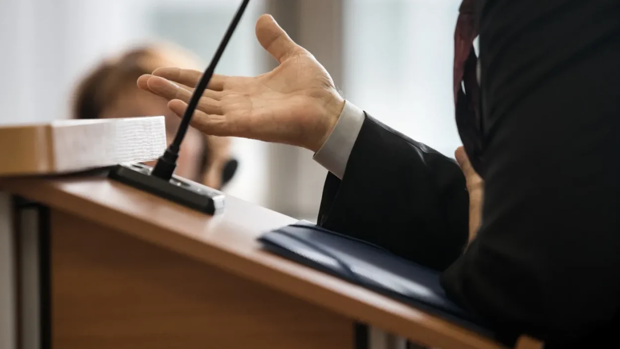 Tanik beyaninda oturma hakki mahkemelerin otoritesini sarsabilir 63712