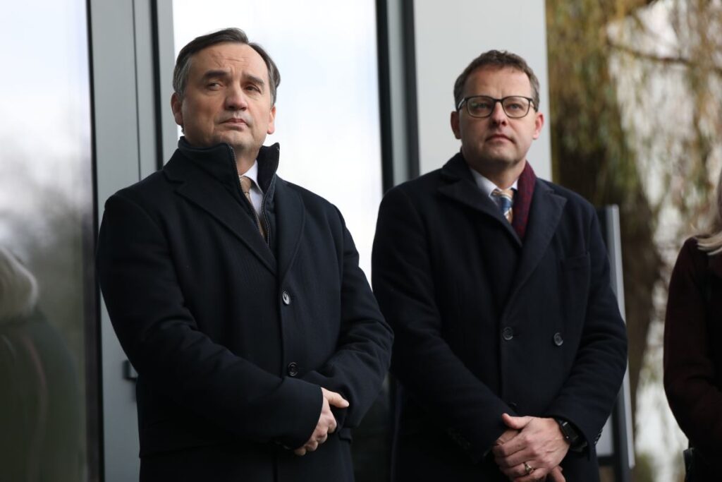 tisza partisi anayasal cogunlugu sagladi orban magyar i tebrik etti 61367