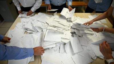 Tisza partisi macaristan parlamentosu nda anayasal cogunluga ulasiyor 61752