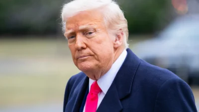 Trump nato nun varolus amacini sorguluyor ve olasi bir cekilme i htimalini degerlendiriyor 57628