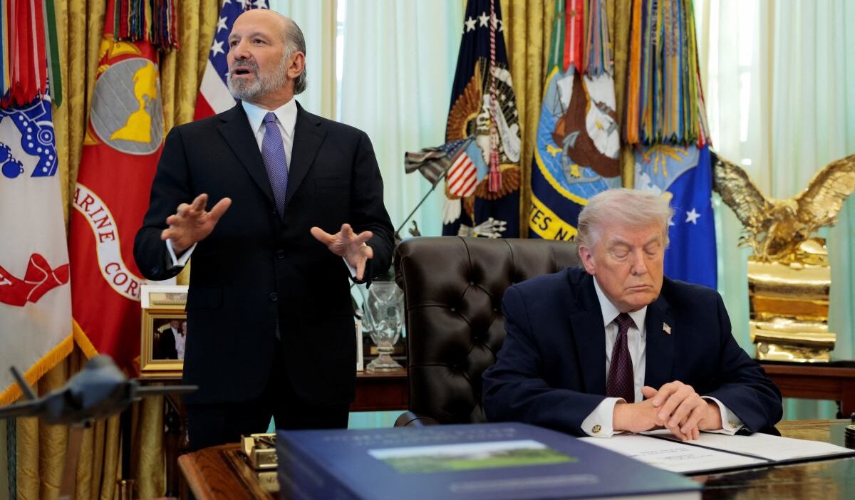 Trump yonetiminde gorevden almalar ve olasi degisiklikler artiyor 58379