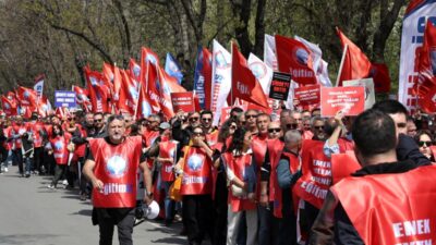 Turkiye de okullardaki silahli saldirilar sonrasi gosteri ve sorusturma 62612