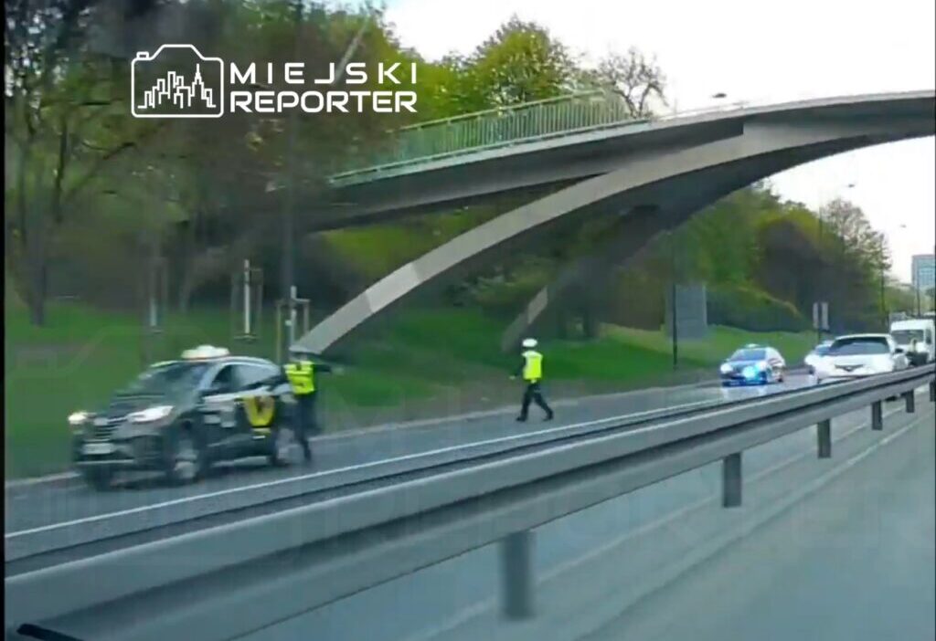 Varsova da alkollu surucu polisten kacti 67141