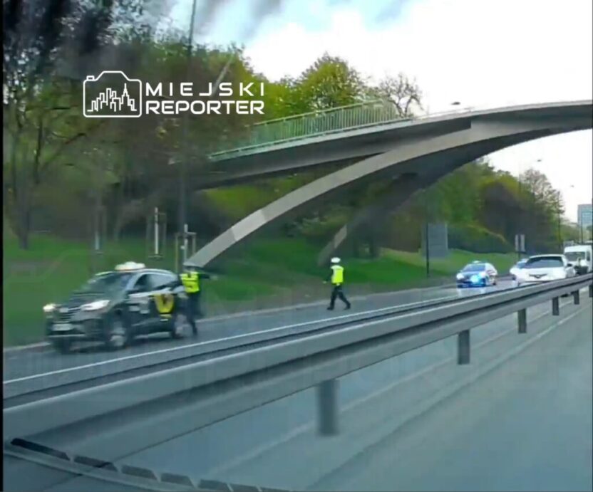 Varsova da alkollu surucu polisten kacti 67141