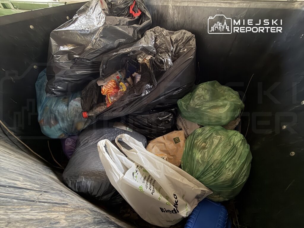 varsova da atik yonetimi devri yeni sistemde aksakliklar ve cozum arayislari 60186