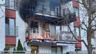 Varsova da bir apartmanda yangin can kaybi yok 66994