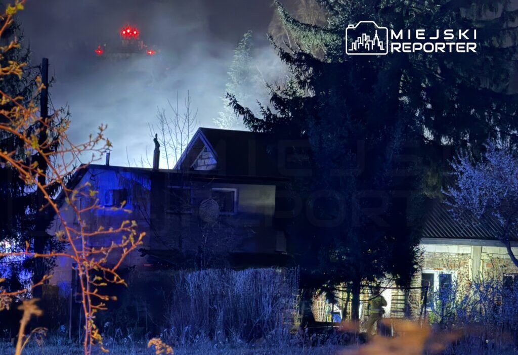 Varsova da bir evde yangin 4 kisi ve bir kopek tahliye edildi 61910