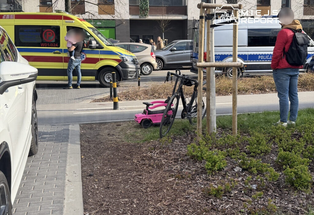 Varsova da bisikletli ile yaya arasinda carpisma yaya agir yaralandi 60657