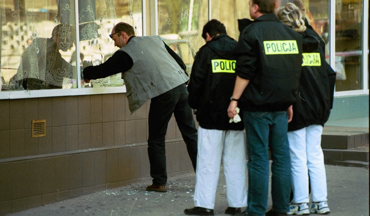 Varşova'da çete cinayetleri: 1999'daki kanlı baskının soruşturması yıllar sonra kapandı 1 Varsova da cete cinayetleri 1999 daki kanli baskinin sorusturmasi yillar sonra kapandi 57451