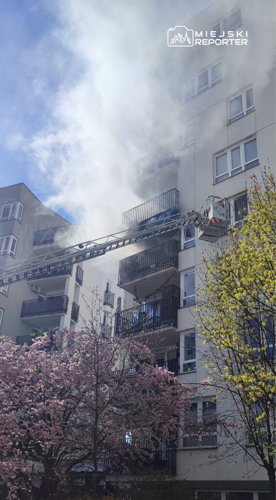 varsova da dairede cikan yangin korkuttu 58921