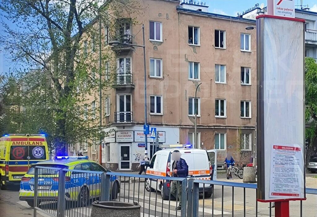 Varsova da dairede cikan yanginda i ki kisi gaz zehirlenmesiyle hastaneye kaldirildi 66329