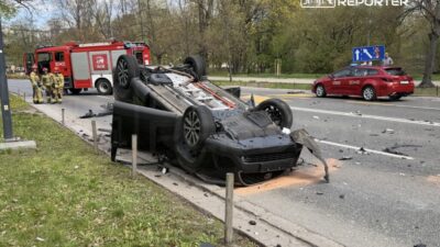 Varşova'da i̇ki araçlı zincirleme kaza: sürücüler yaralandı 2 Varsova da i ki aracli zincirleme kaza suruculer yaralandi 62590