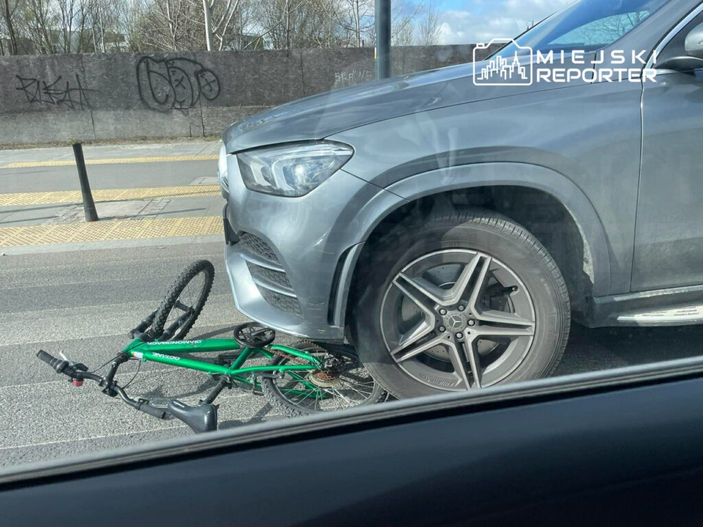 varsova da mercedes kazasi 9 yasindaki kiz carpildi 60183