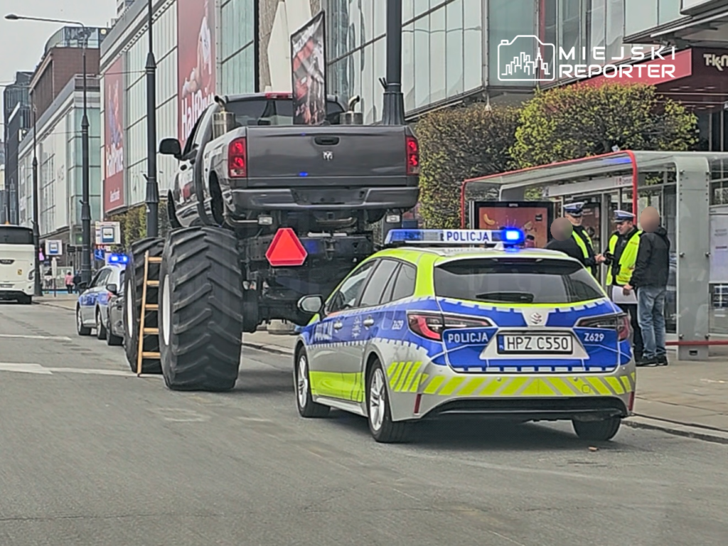 varsova da monster truck kontrolu i lgi topladi 62288
