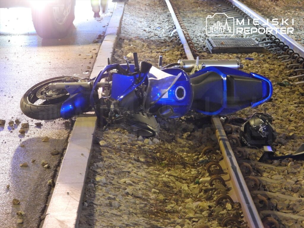 varsova da motosiklet kazasi 22 yasindaki surucu agir yaralandi 66397