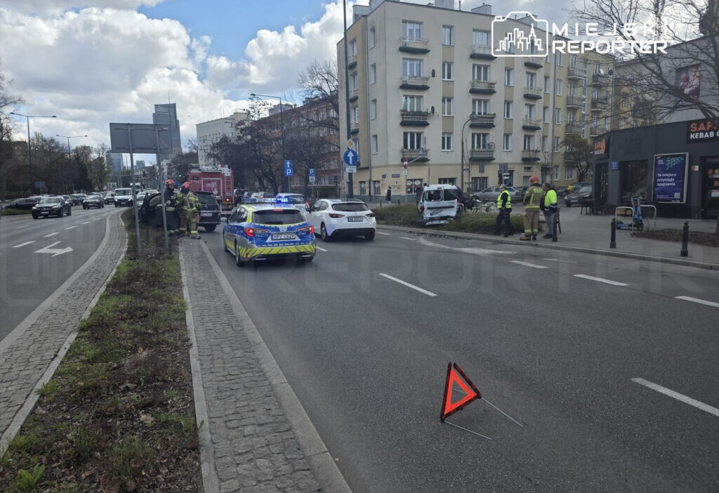 Varsova da opel in dacia ya carpmasiyla sonuclanan kaza 60292