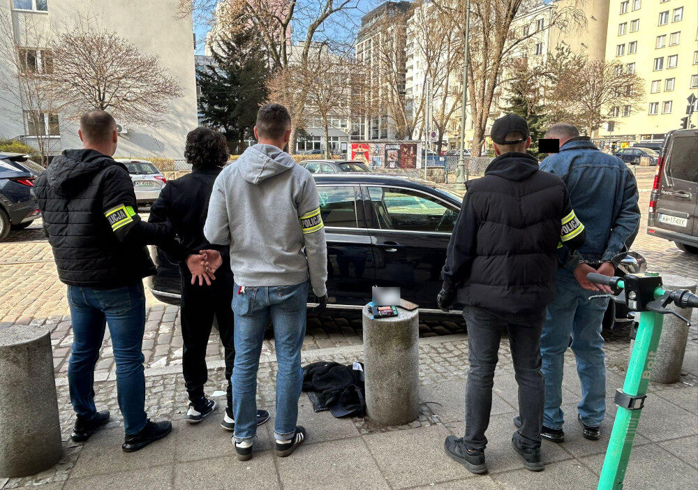 Varsova da otomobil hirsizligi girisiminde i ki gurcistan vatandasi tutuklandi 62919