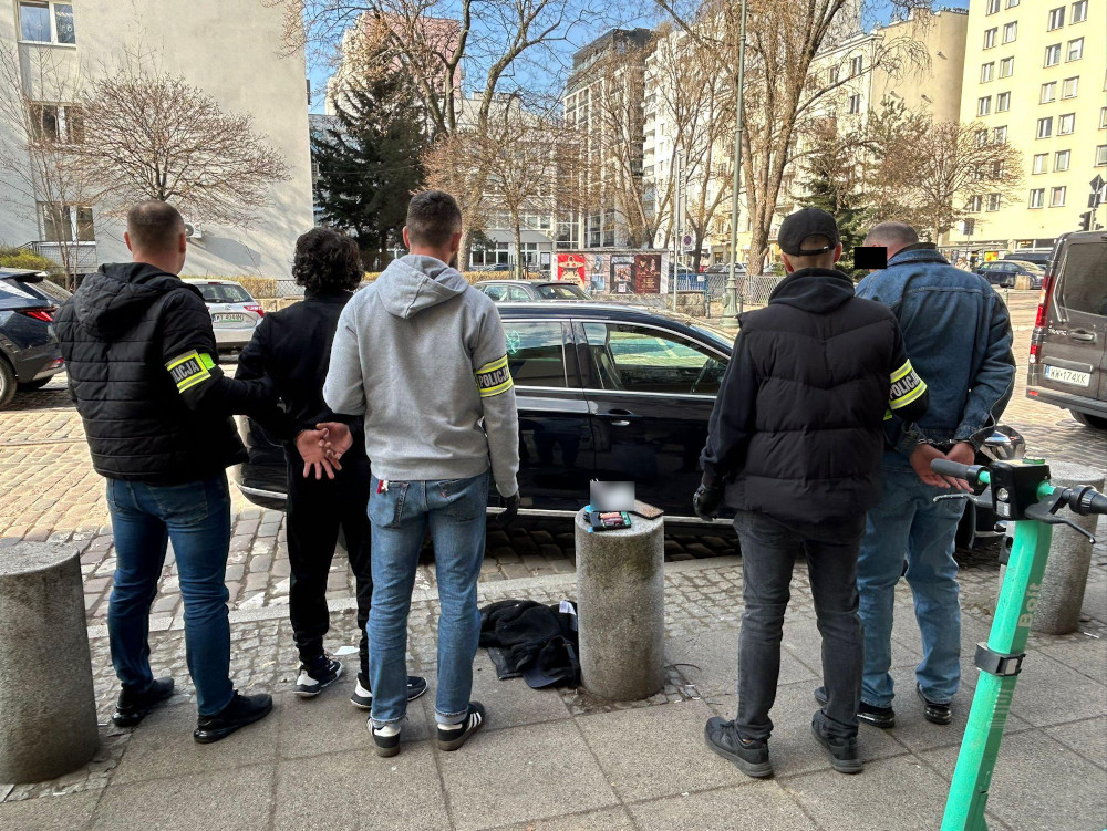 varsova da otomobil hirsizligi girisiminde i ki gurcistan vatandasi tutuklandi 62919