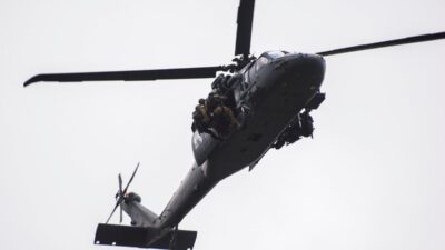 Varsova da ozel harekat boa timleri devrede 59214