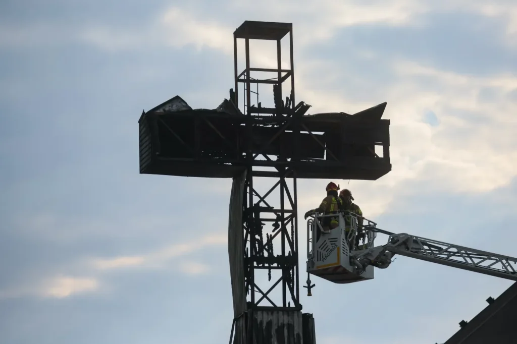 varsova da papalik haci yangini polis olasi nedenleri ve sorusturmayi acikladi 58713