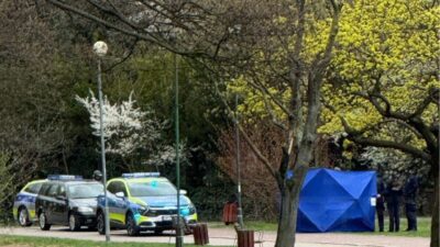 Varsova da park olszyna da bir erkek cesedi bulundu 59908